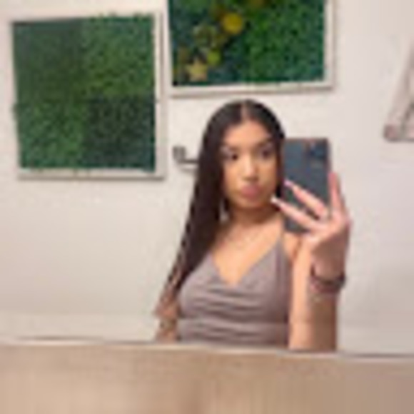 mindy_rojos